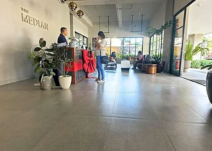 Unit With And Mountain Views Of Cebu